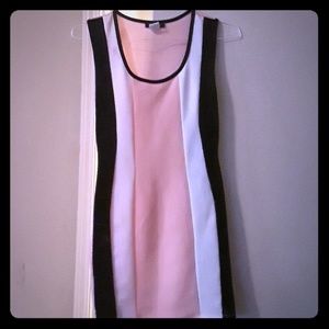 BEWARE! color block tight dress